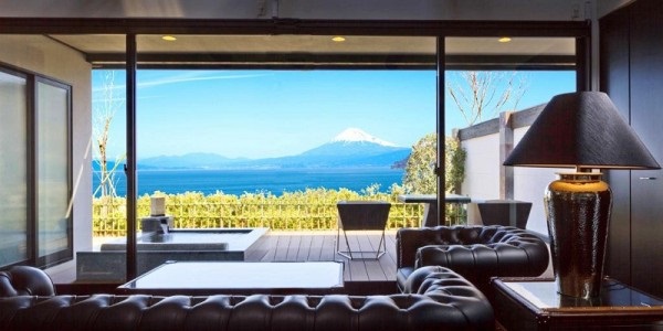 【無料宿泊券プレゼント】富士山を望む露天風呂付き130平米プラチナスイート