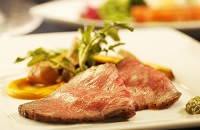 那須高原の麓にそびえ立つ大人のための本格プレミアムリゾート