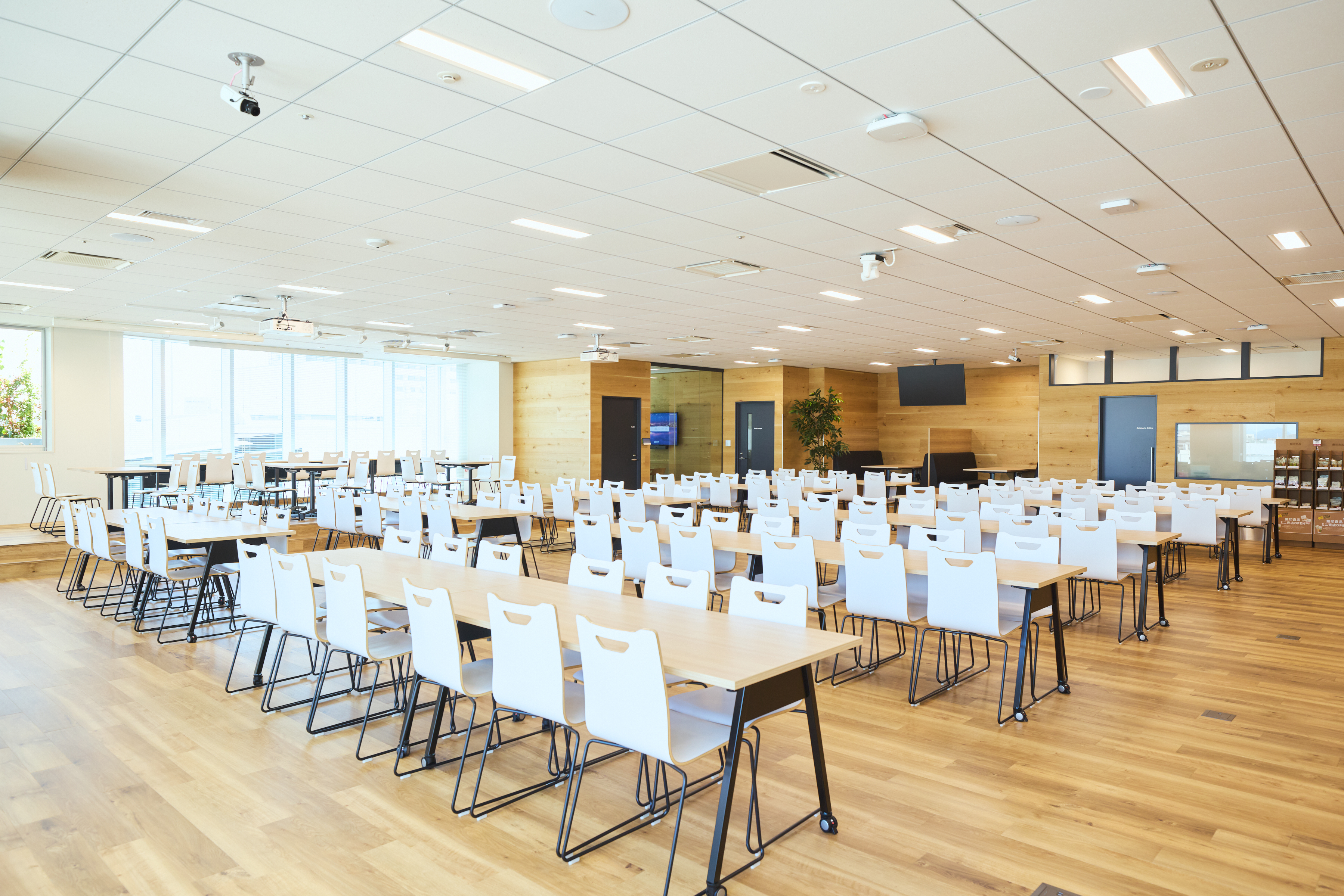 カフェテリア・カフェ